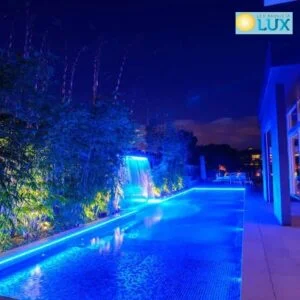 LED TRAKA I GOTOVE ARMATURE ZA BAZENE