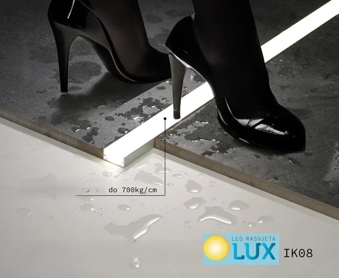 2M 20W GOTOVA LED ARMATURA IP68 SREBRNA 3000K